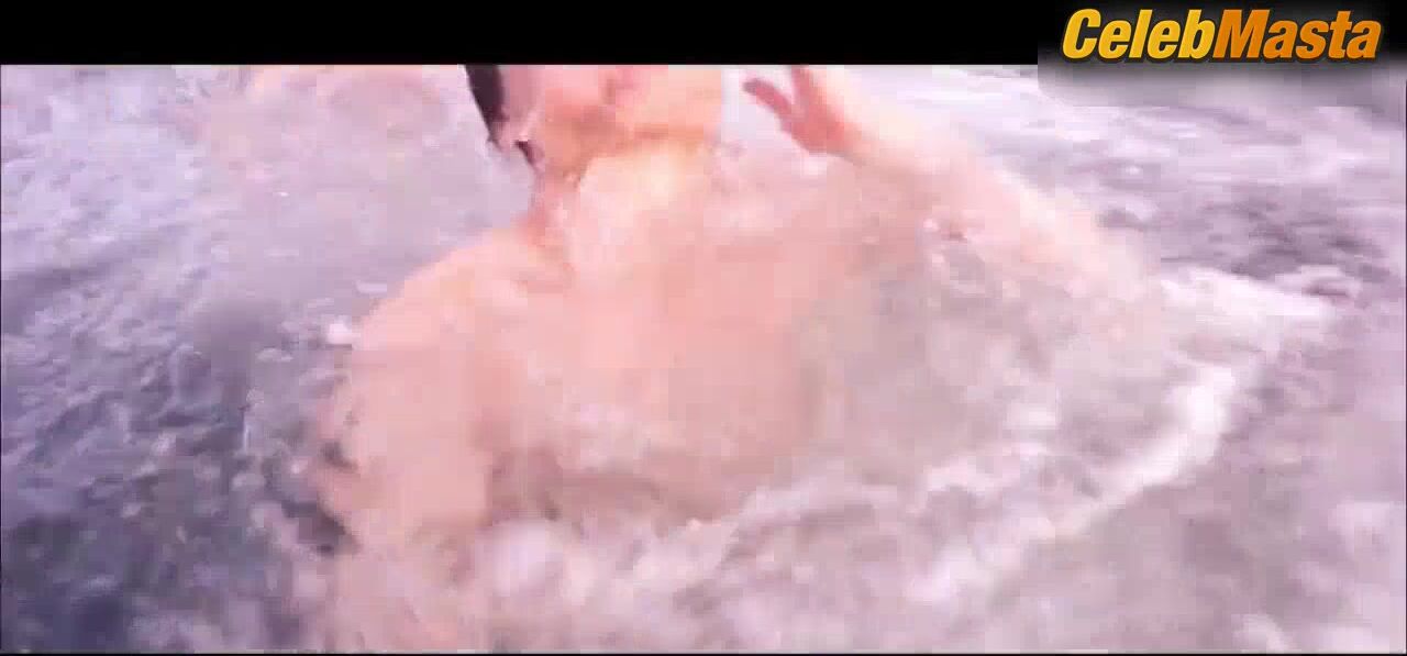 Svenja Jung Swimsuit, Underwear Scene From Center Of My - Photo 1 of 5
