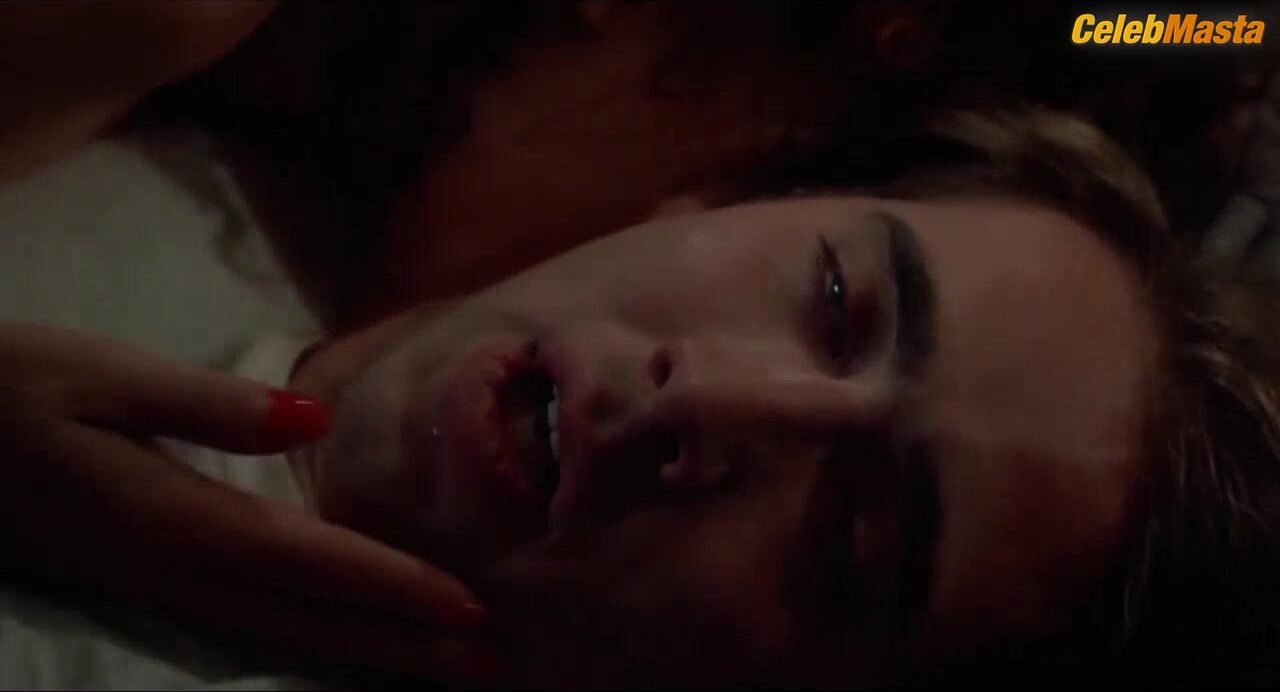 Jennifer Beals Tits Scene From Vampire’s Kiss - Photo 2 of 5 photo 5