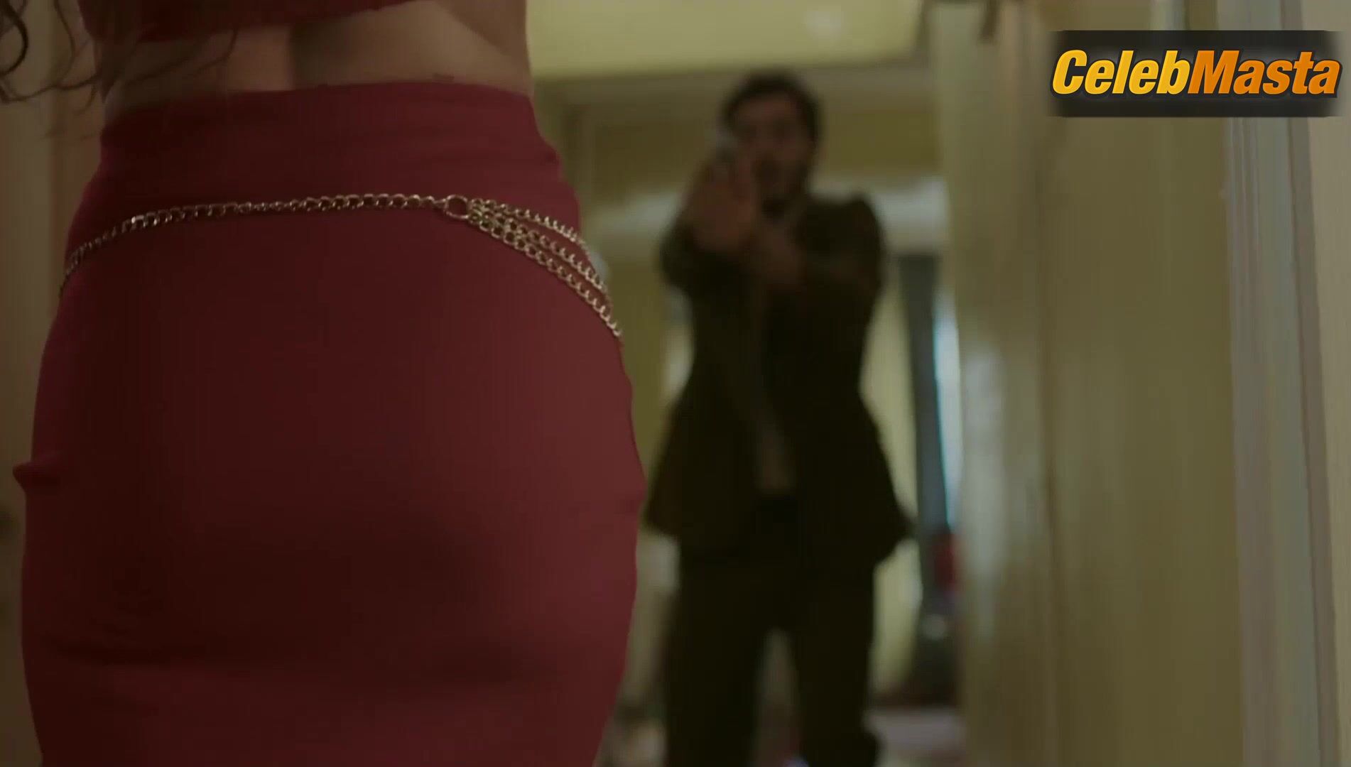 Dilan Cicek Deniz ’s Sexy Scene From Interrupted - Photo 2 of 5 photo 1
