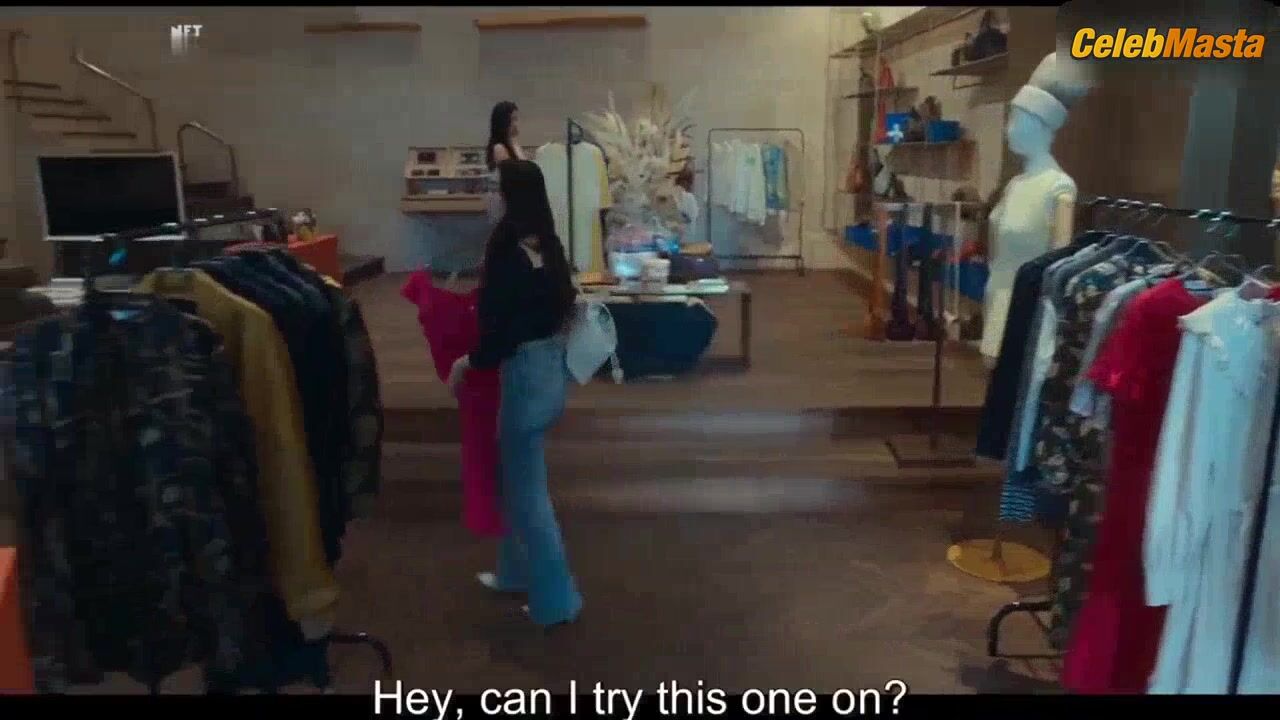 Ji-yeon Lim ’s Sexy Scene In The Glory - Photo 1 of 5