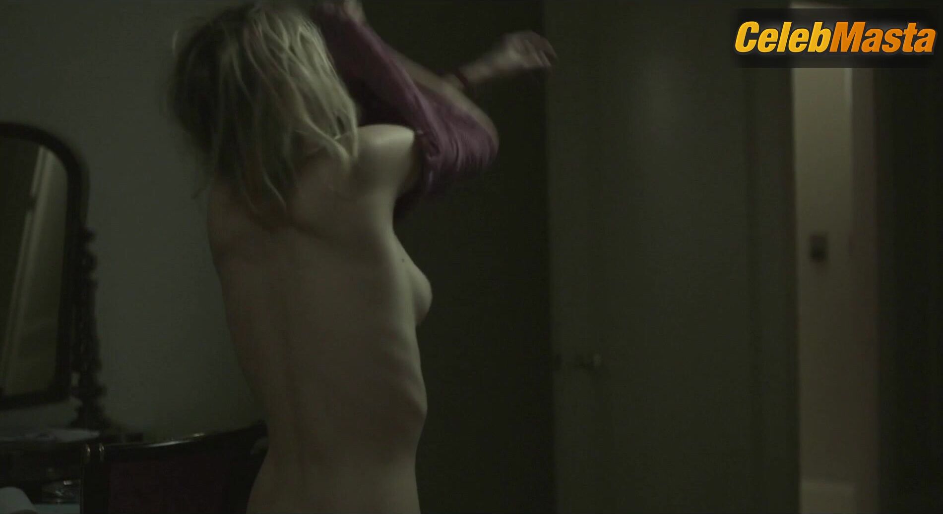 Melanie Laurent Tits Scene From Beginners - Photo 1 of 5