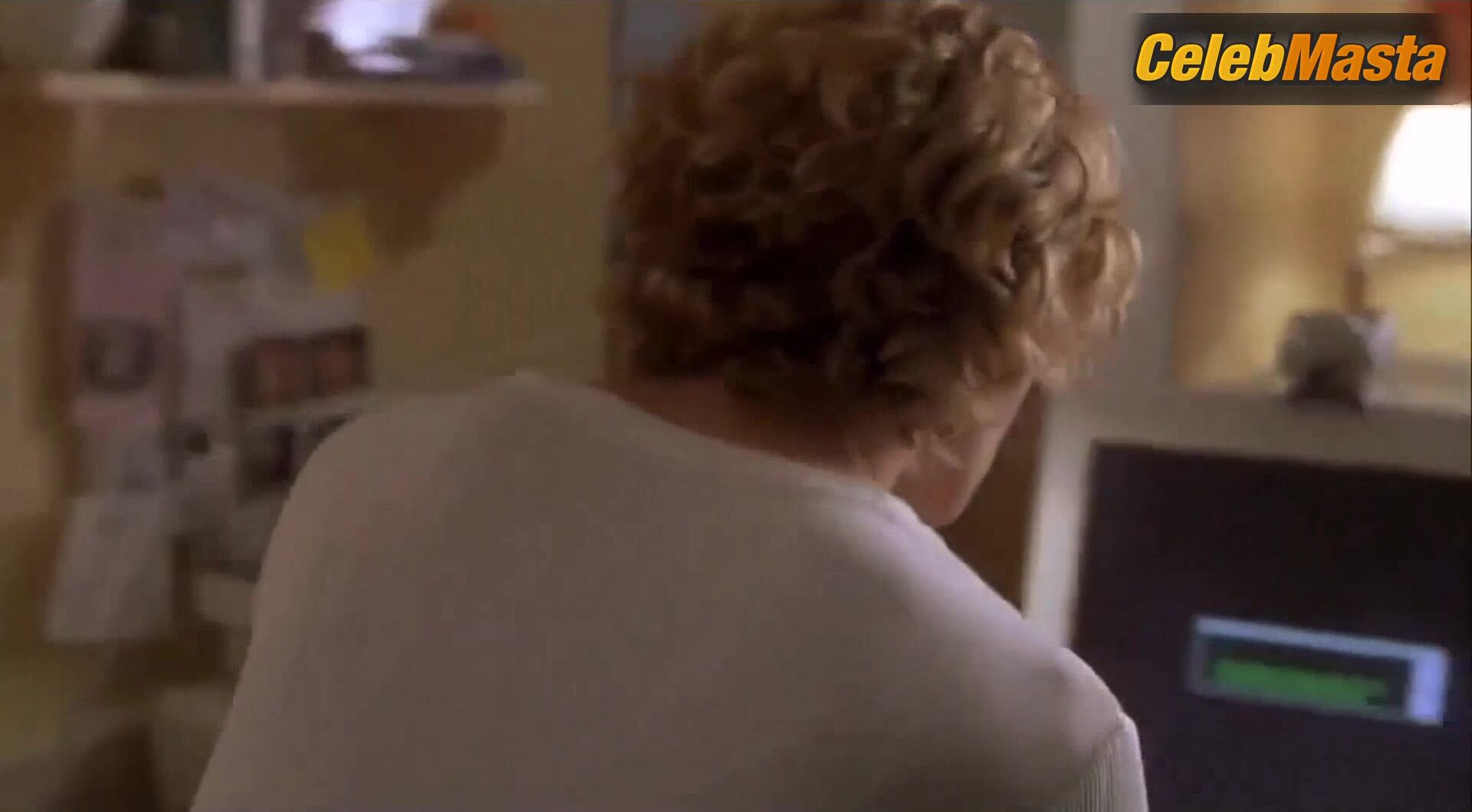 Elisabeth Shue ’s Underwear Scene From Hollow Man - Photo 1 of 5