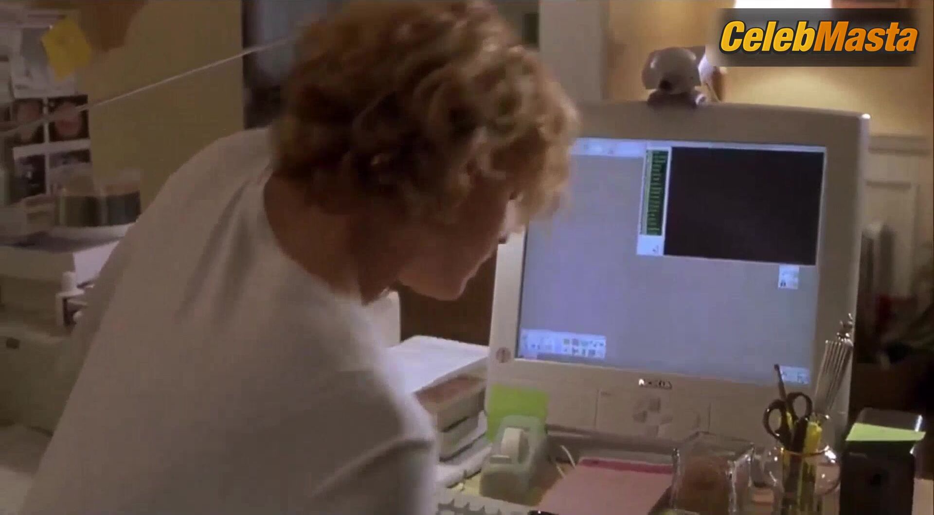 Elisabeth Shue ’s Underwear Scene From Hollow Man - Photo 1 of 5 photo 2