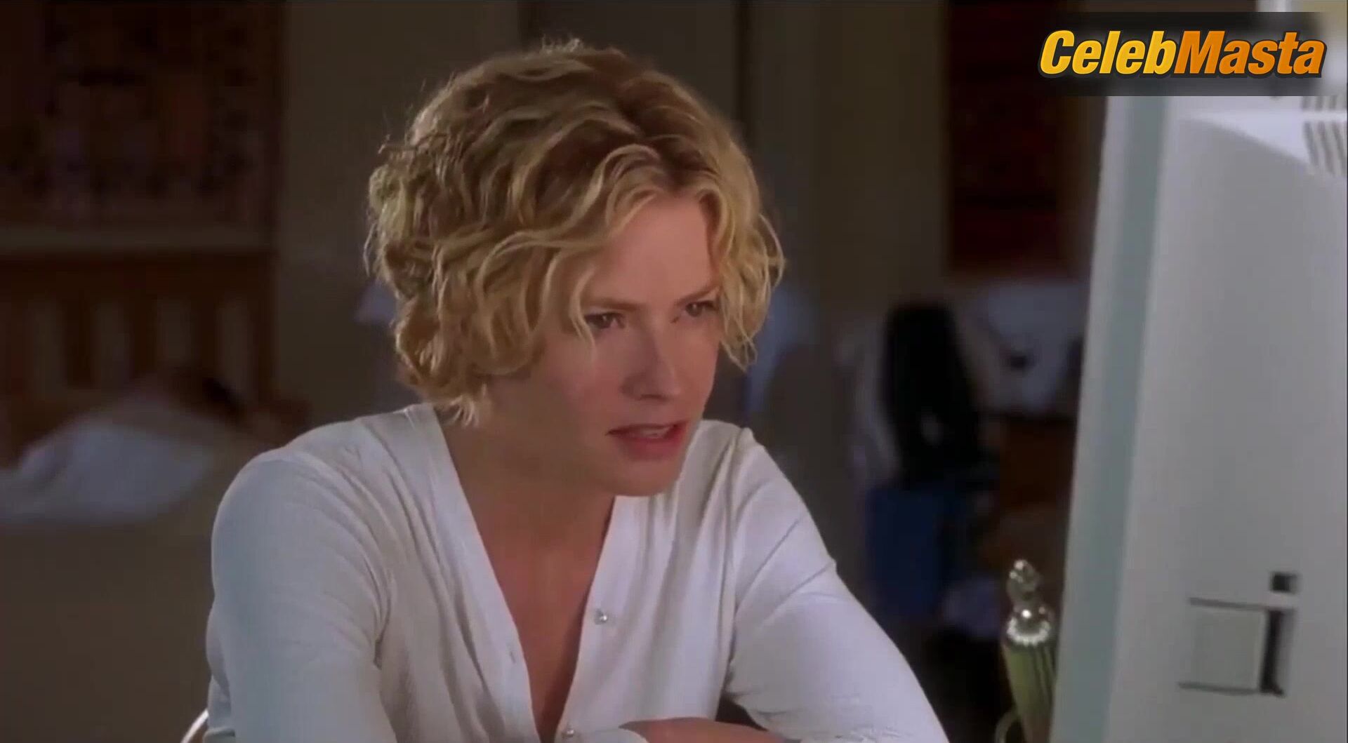 Elisabeth Shue ’s Underwear Scene From Hollow Man - Photo 1 of 5 photo 4