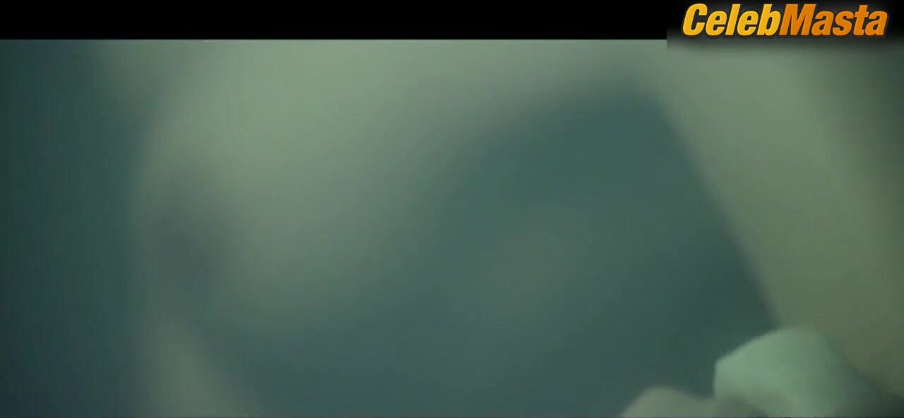 Ji-yeon Lim Naked Scene In The Treacherous - Photo 1 of 5 photo 5