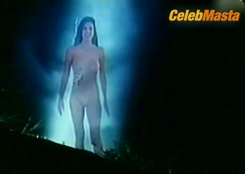 Amy Weber ’s Tits Scene From Dangerous Seductress - Photo 2 of 5 photo 5