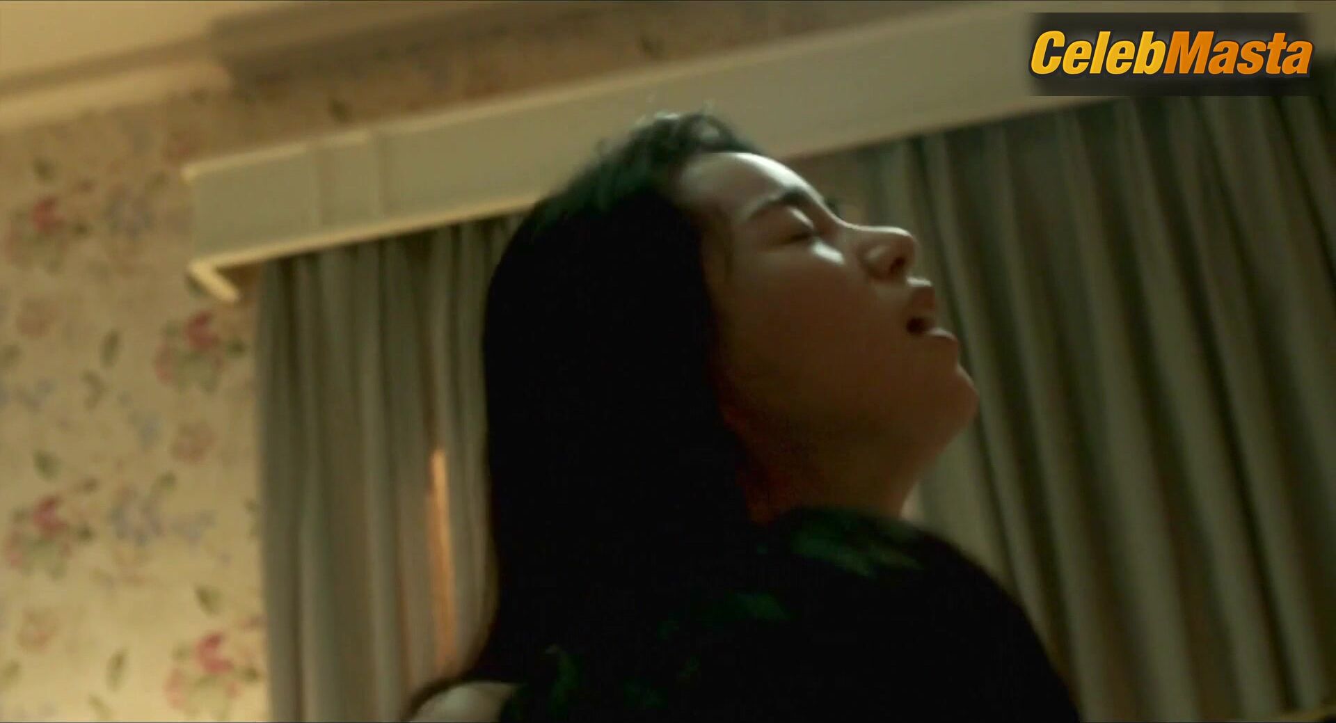 Ji-yeon Lim Bares Breasts, Butt Scene In Obsessed - Photo 2 of 5 photo 4
