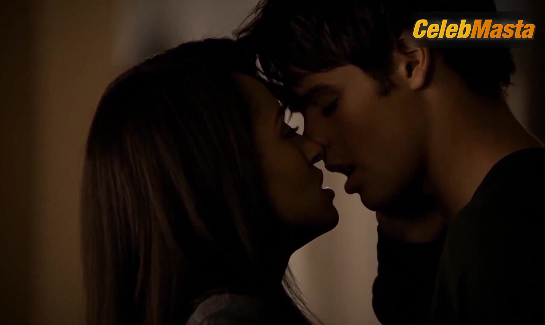 Kat Graham Reveals All In A Sexy Scene In The Vampire - Photo 1 of 5 photo 4
