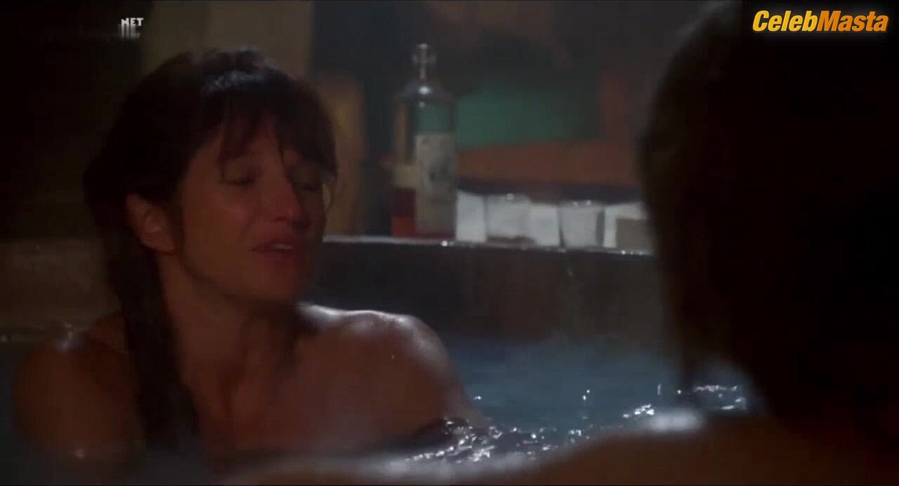 Christina Applegate ’s Booty, Boobs Scene In Wild Bill - Photo 1 of 5 photo 2