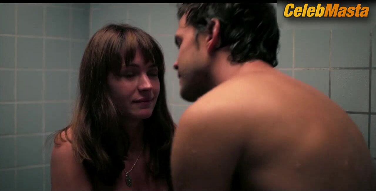 Britt Robertson Reveals Cleavage In Scene From Girlboss - Photo 1 of 5