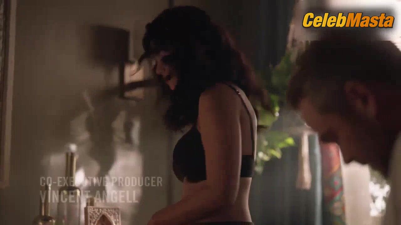 Alyssa Diaz Underwear Scene From The Rookie - Photo 2 of 5