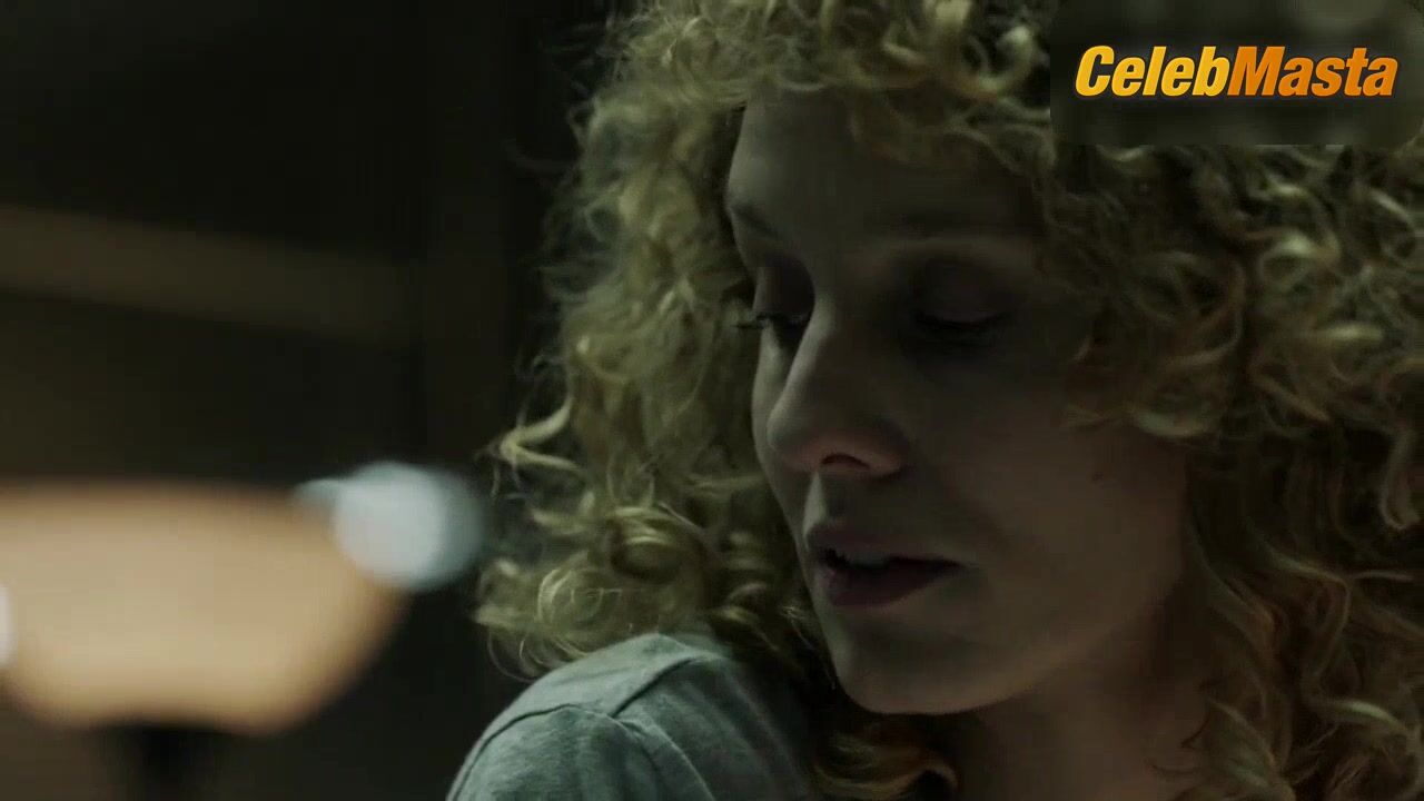 Esther Acebo Reveals Underwear Scene In La Casa De Papel - Photo 1 of 5 photo 5