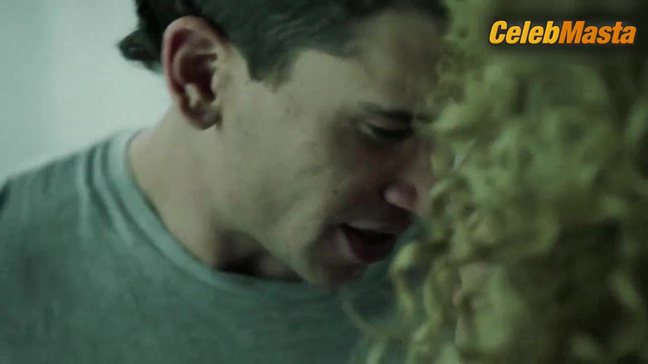 Esther Acebo Flaunts Boobs, Butt Scene In La Casa De Papel - Photo 1 of 5