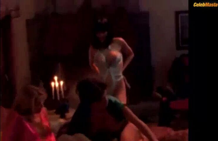 Mia Zottoli Lesbian, Booty Scene From Sex Court The Movie - Photo 1 of 5