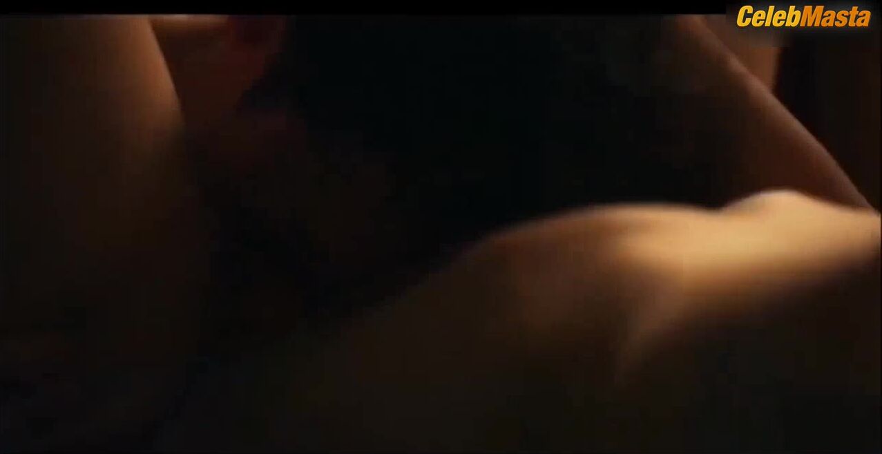 Maria De Nati Reveals Tits Scene In Nacho - Photo 1 of 5