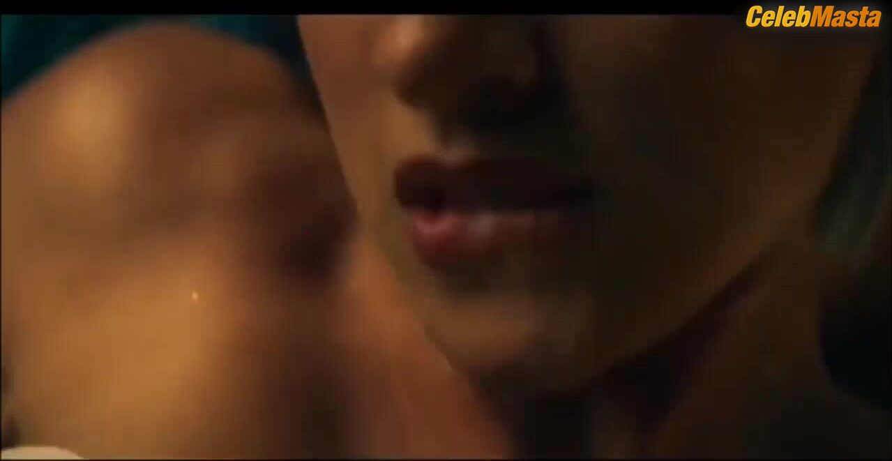 Maria De Nati Reveals Tits Scene In Nacho - Photo 1 of 5 photo 2