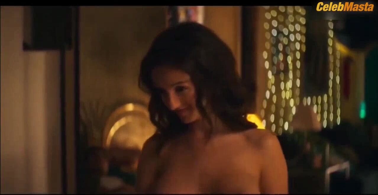 Maria De Nati Reveals Tits Scene In Nacho - Photo 1 of 5 photo 4