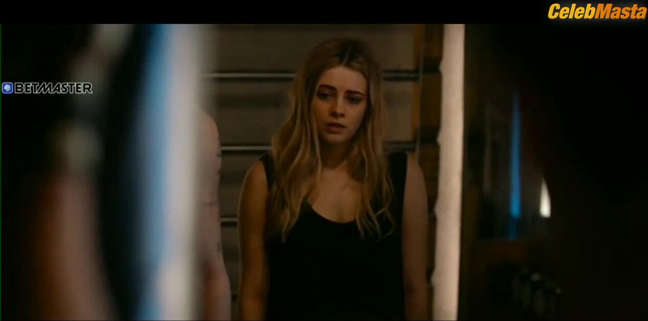 Josephine Langford Steamy Scene In After We Fell - Photo 2 of 5 photo 1
