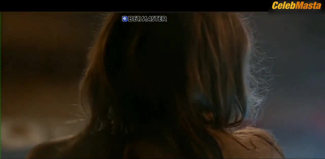Josephine Langford Steamy Scene In After We Fell - Photo 2 of 5 photo 5