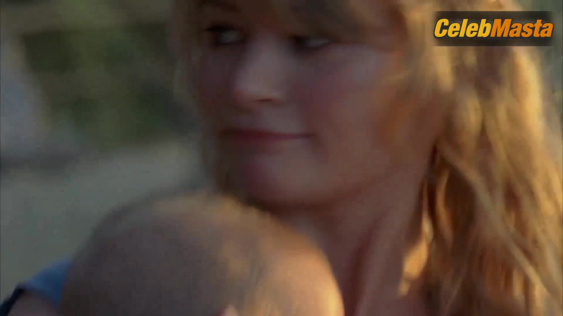 Emilie De Ravin ’s Tits Scene From Lost - Photo 2 of 5 photo 5
