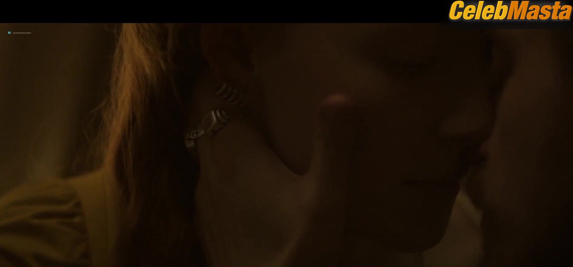 Saoirse Ronan Tits Scene In Mary Queen Of Scots - Photo 3 of 5 photo 2