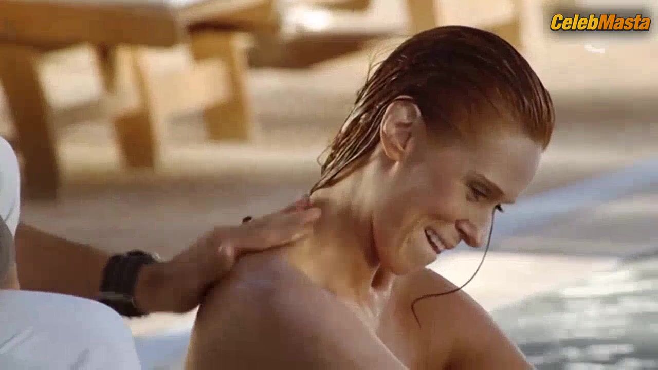 Audrey Fleurot Sexy Scene From Foreign Investigations - Photo 2 of 5 photo 5