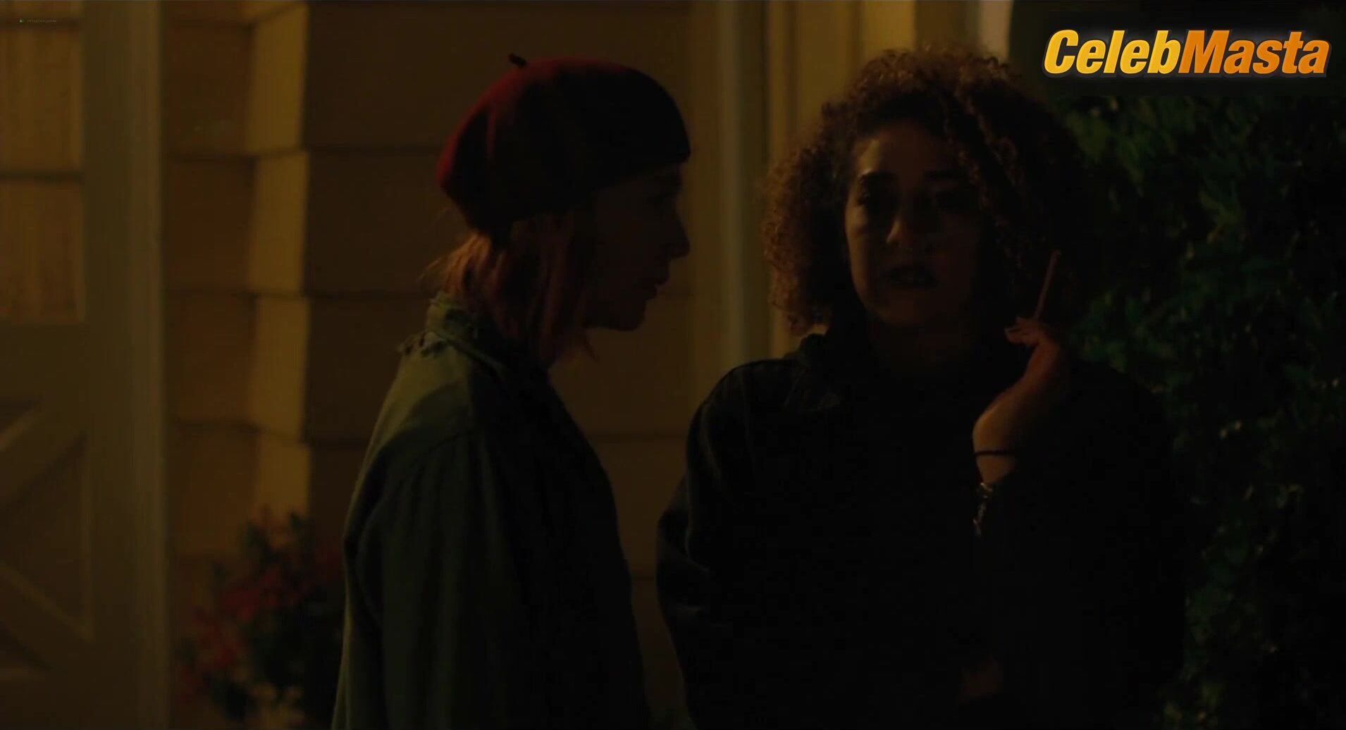 Saoirse Ronan Hot Scene In Lady Bird - Photo 1 of 5