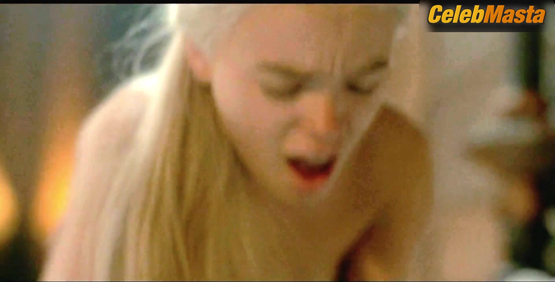 Milly Alcock ’s Ass, Tits Scene In House Of The - Photo 2 of 5 photo 5