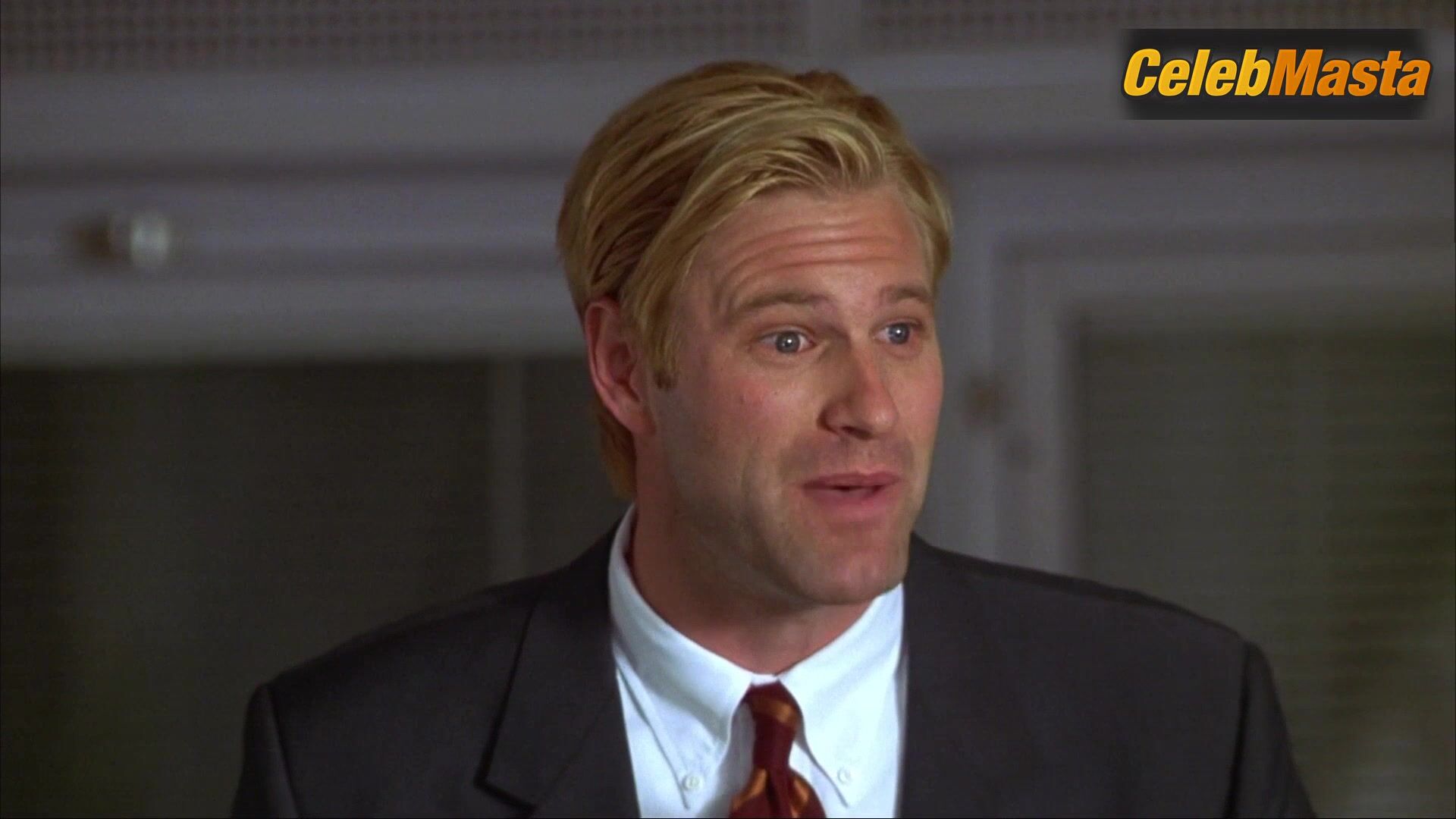 Elisabeth Shue Ass And Bush Scene In Molly - Photo 1 of 5