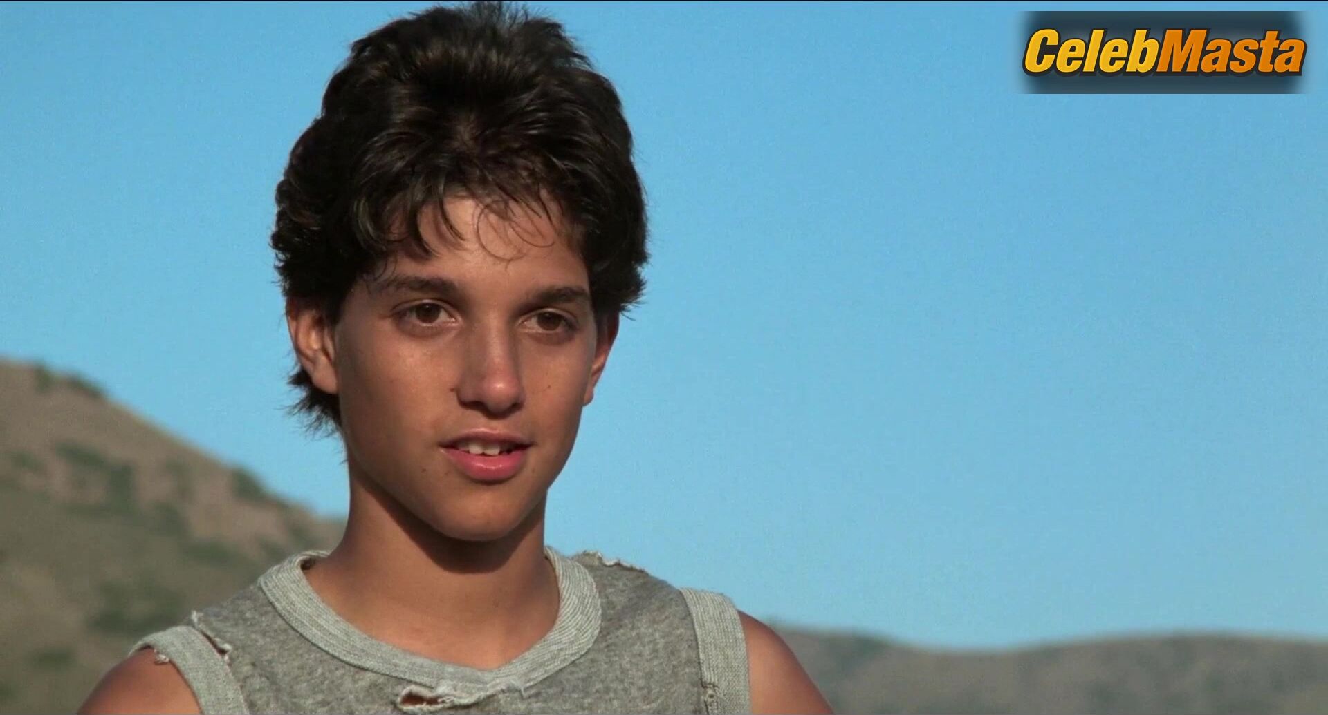 Elisabeth Shue Reveals Sexy Scene In The Karate Kid - Photo 1 of 5 photo 2
