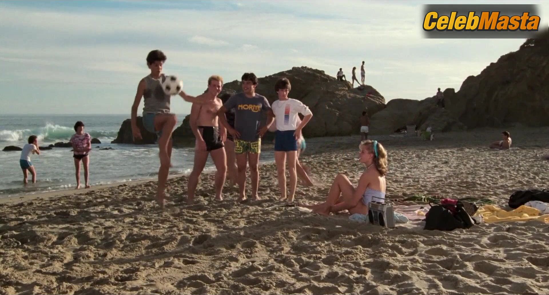 Elisabeth Shue Reveals Sexy Scene In The Karate Kid - Photo 1 of 5 photo 5