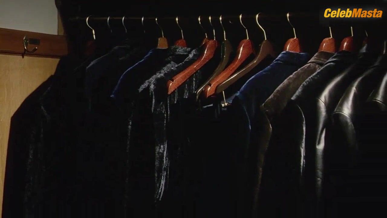 Angie Everhart Tits Scene In Another 9 1/2 Weeks - Photo 2 of 5