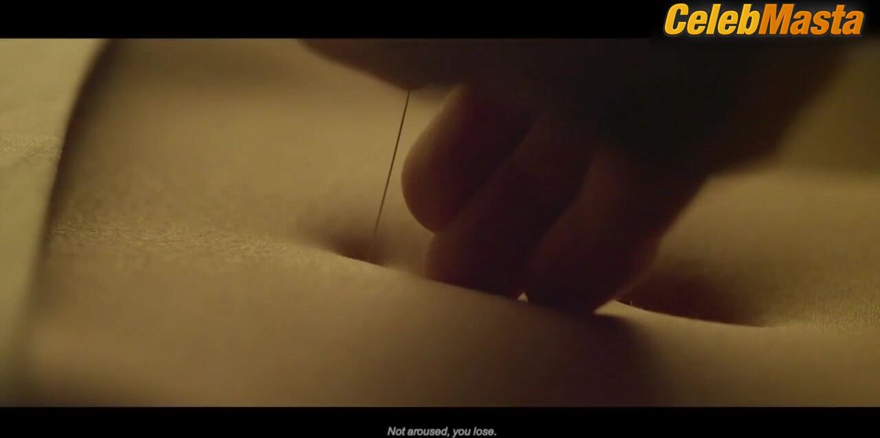 Ji-yeon Lim ’s Naked Scene In The Treacherous - Photo 1 of 5