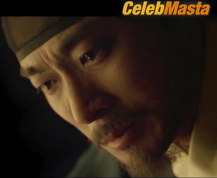 Ji-yeon Lim ’s Naked Scene In The Treacherous - Photo 1 of 5 photo 2