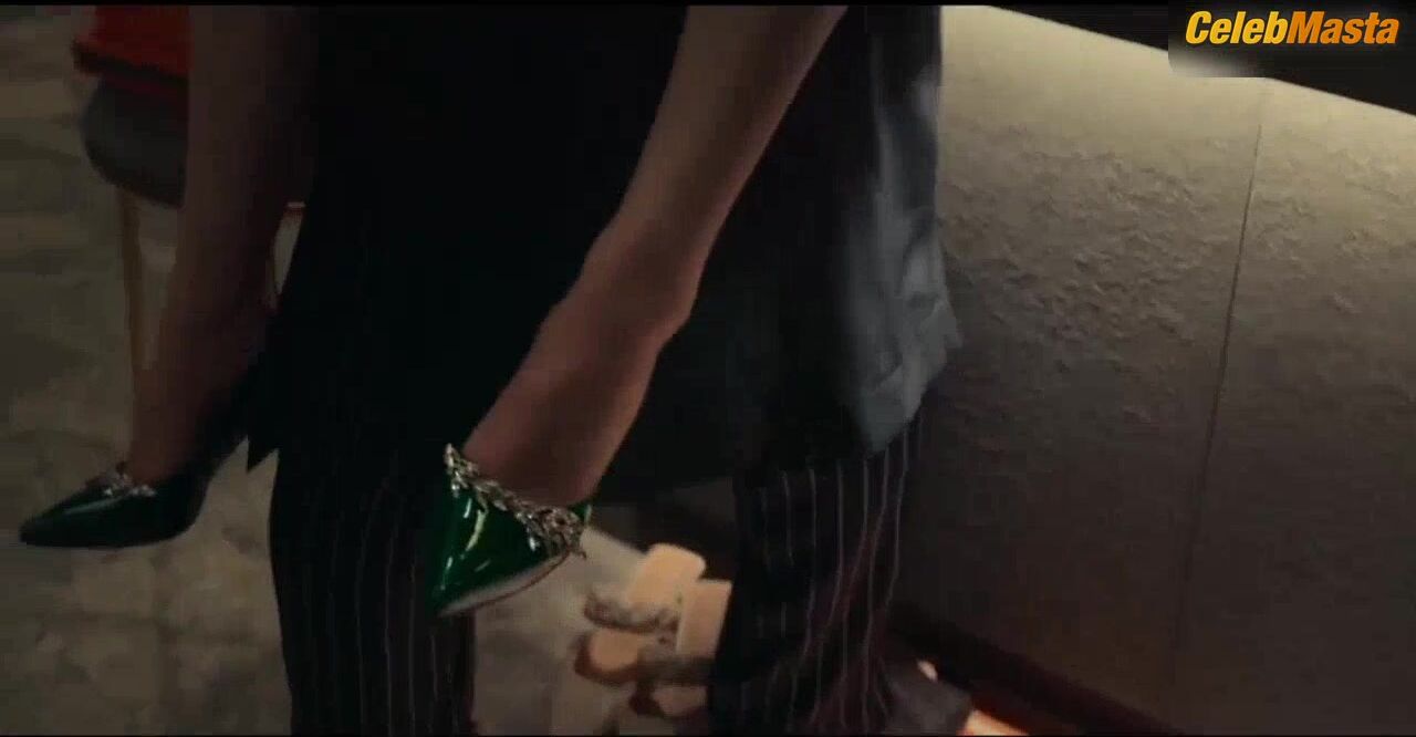Ji-yeon Lim Steamy Scene In The Glory - Photo 3 of 5 photo 5