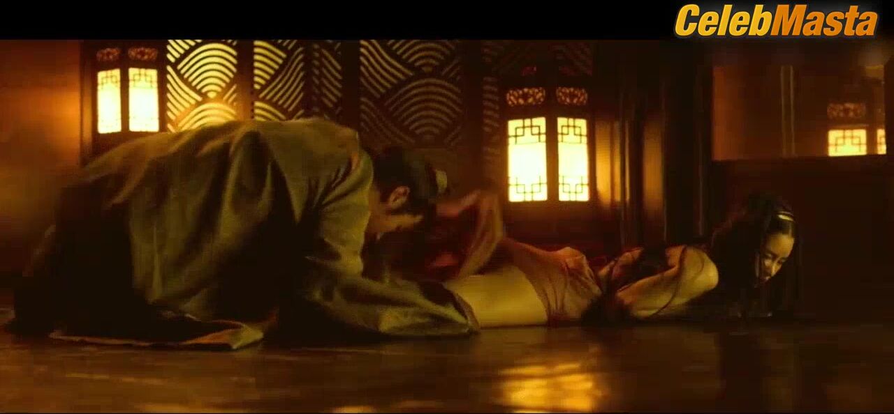 Ji-yeon Lim Bares All In Nude Scene From The Treacherous - Photo 1 of 5