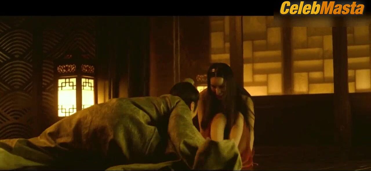 Ji-yeon Lim Bares All In Nude Scene From The Treacherous - Photo 1 of 5 photo 4