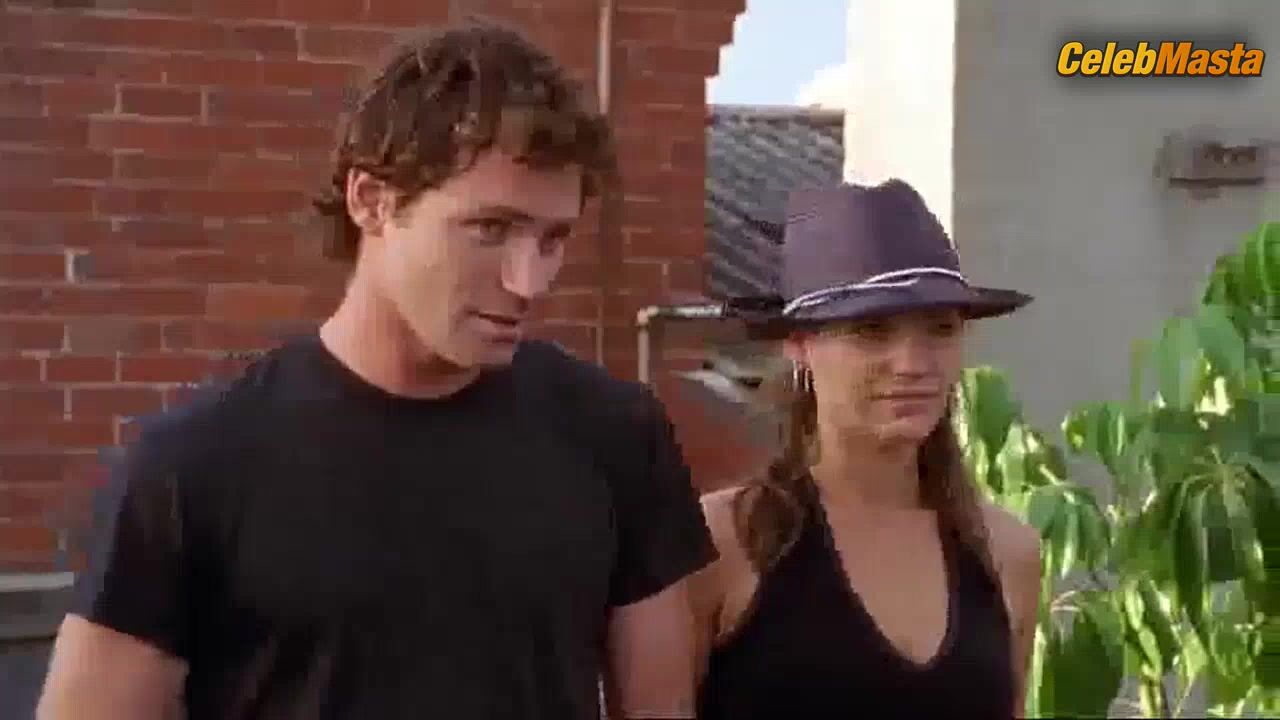 Anna Torv Underwear Scene In The Secret Life Of Us Tv - Photo 1 of 5 photo 4