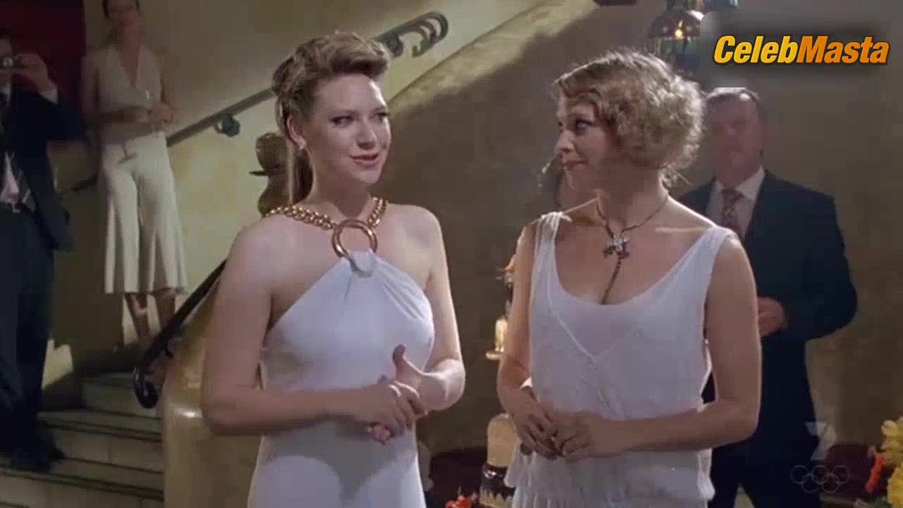 Anna Torv Reveals Lesbian Scene In Mistresses - Photo 3 of 5 photo 1