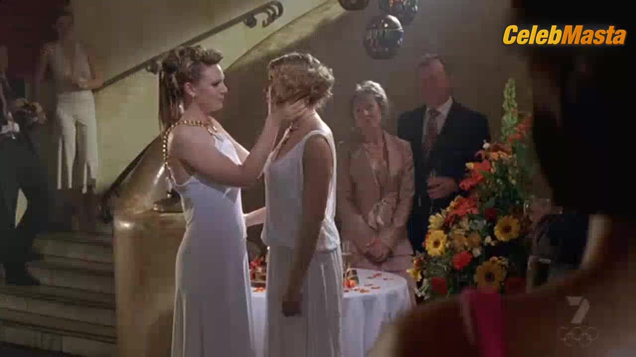 Anna Torv Reveals Lesbian Scene In Mistresses - Photo 3 of 5 photo 5
