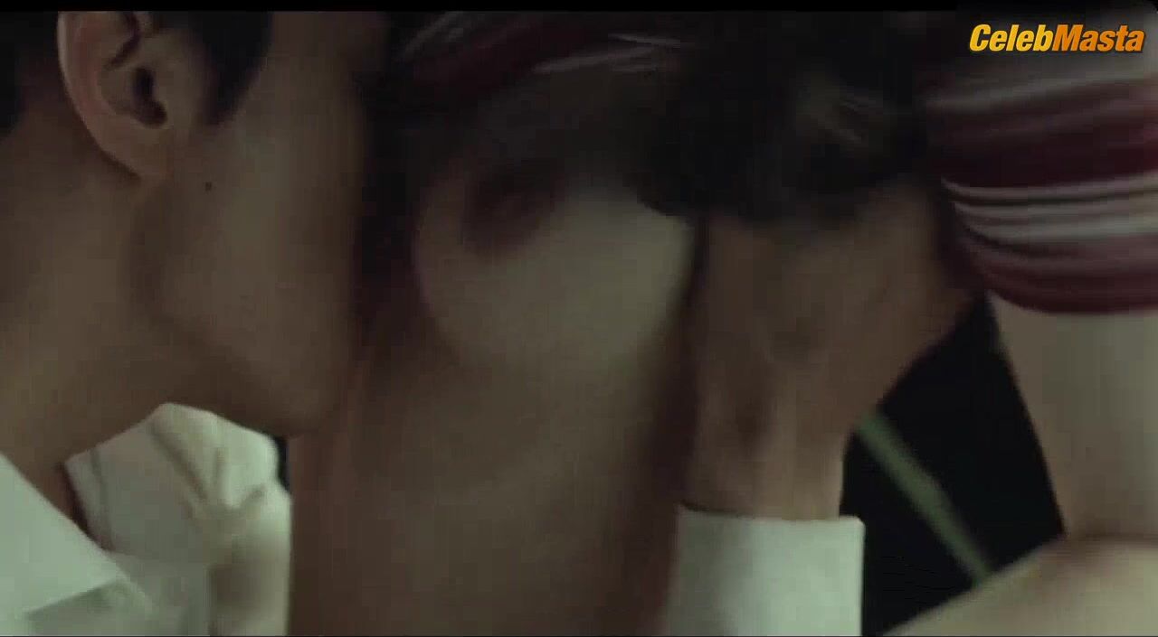 Ji-yeon Lim Booty, Boobs Scene In Obsessed - Photo 2 of 5