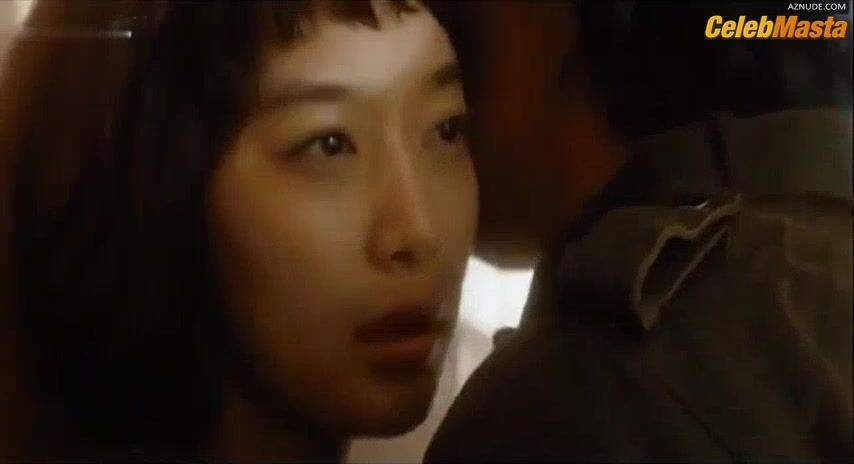 Shin Min-a ’s Underwear Scene In The Naked Kitchen - Photo 3 of 5 photo 1