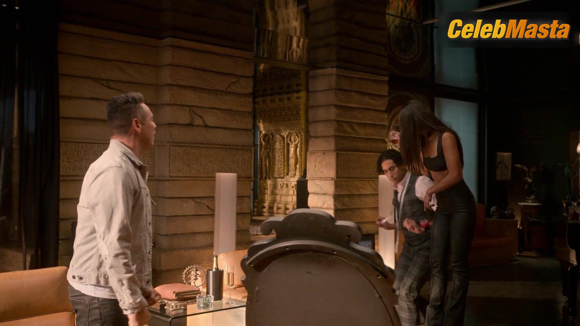 Lesley-ann Brandt ’s Underwear Scene In Lucifer - Photo 2 of 5 photo 5
