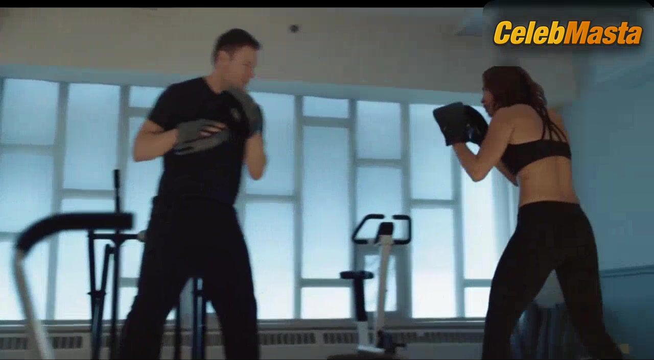 Lesley-ann Brandt ’s Underwear Scene From Painkillers - Photo 2 of 5 photo 1