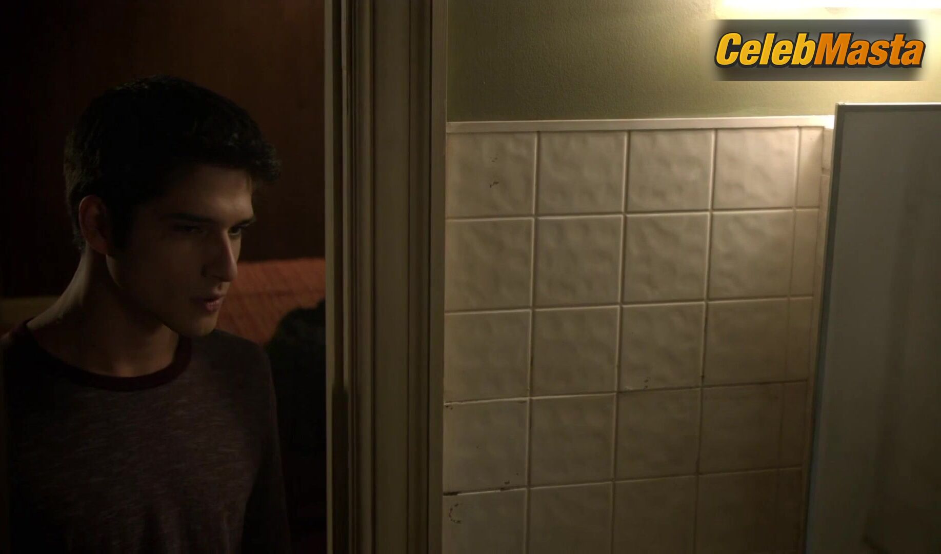 Crystal Reed Reveals Sultry Scene In Teen Wolf - Photo 2 of 5 photo 4