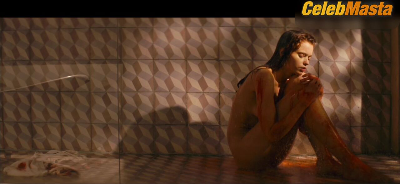 Abbey Lee Bares Breasts Scene In Elizabeth Harvest - Photo 1 of 5 photo 2