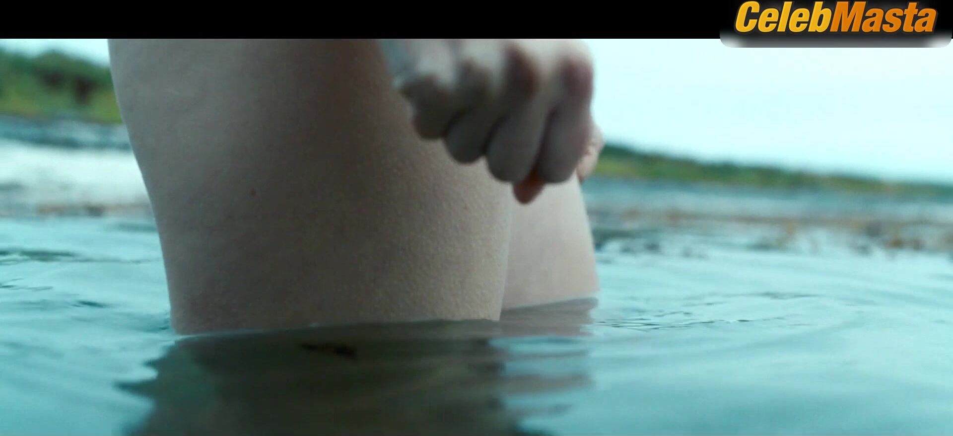 Saoirse Ronan Reveals All In Scene From The Outrun - Photo 1 of 5 photo 2