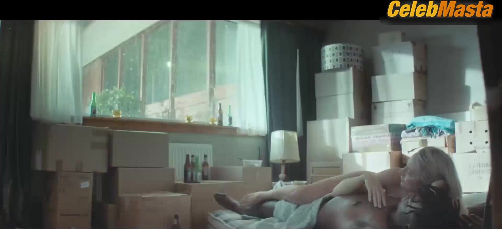 Saoirse Ronan Hot Scene In The Outrun - Photo 2 of 5