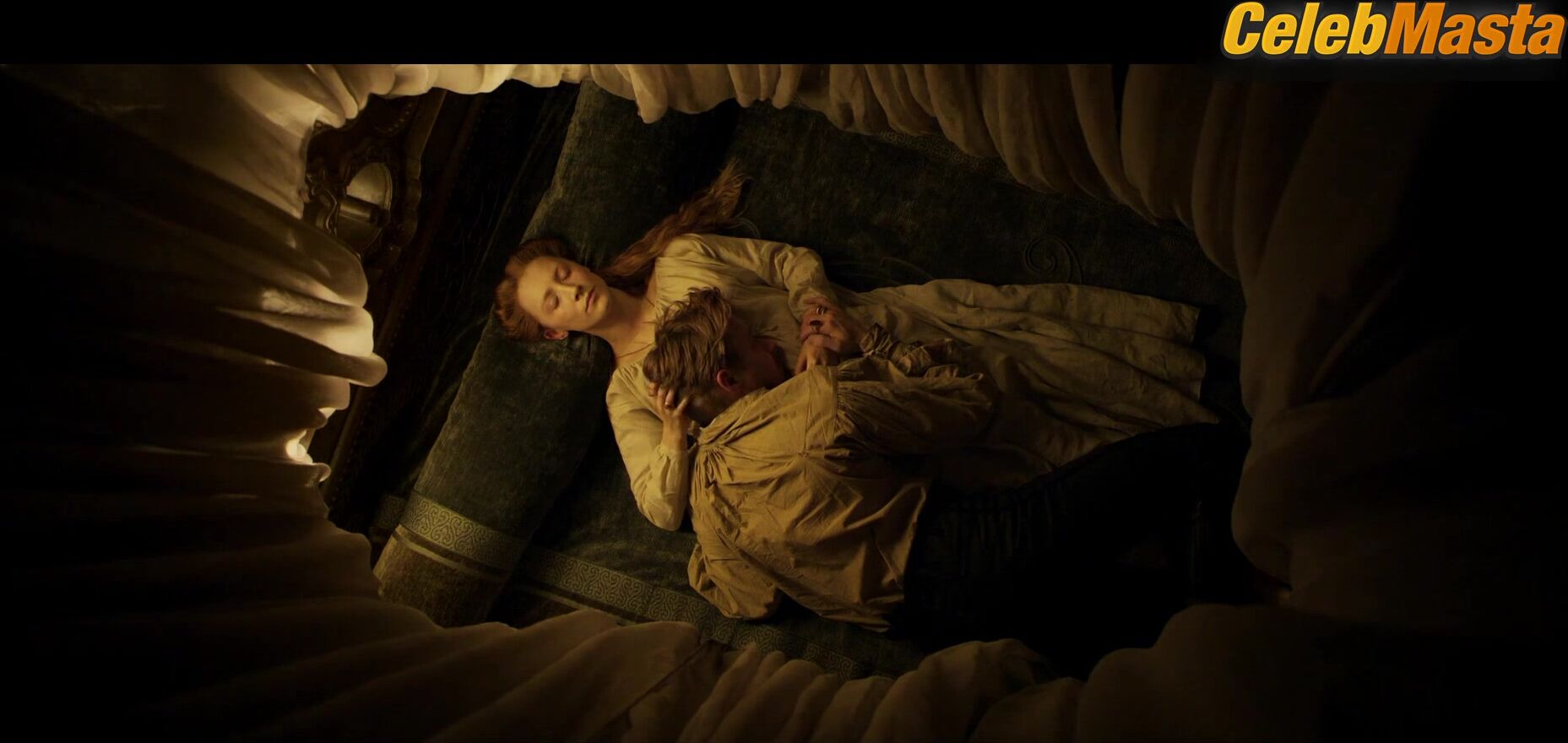 Saoirse Ronan Steamy Scene In Mary Queen Of Scots - Photo 3 of 5 photo 1