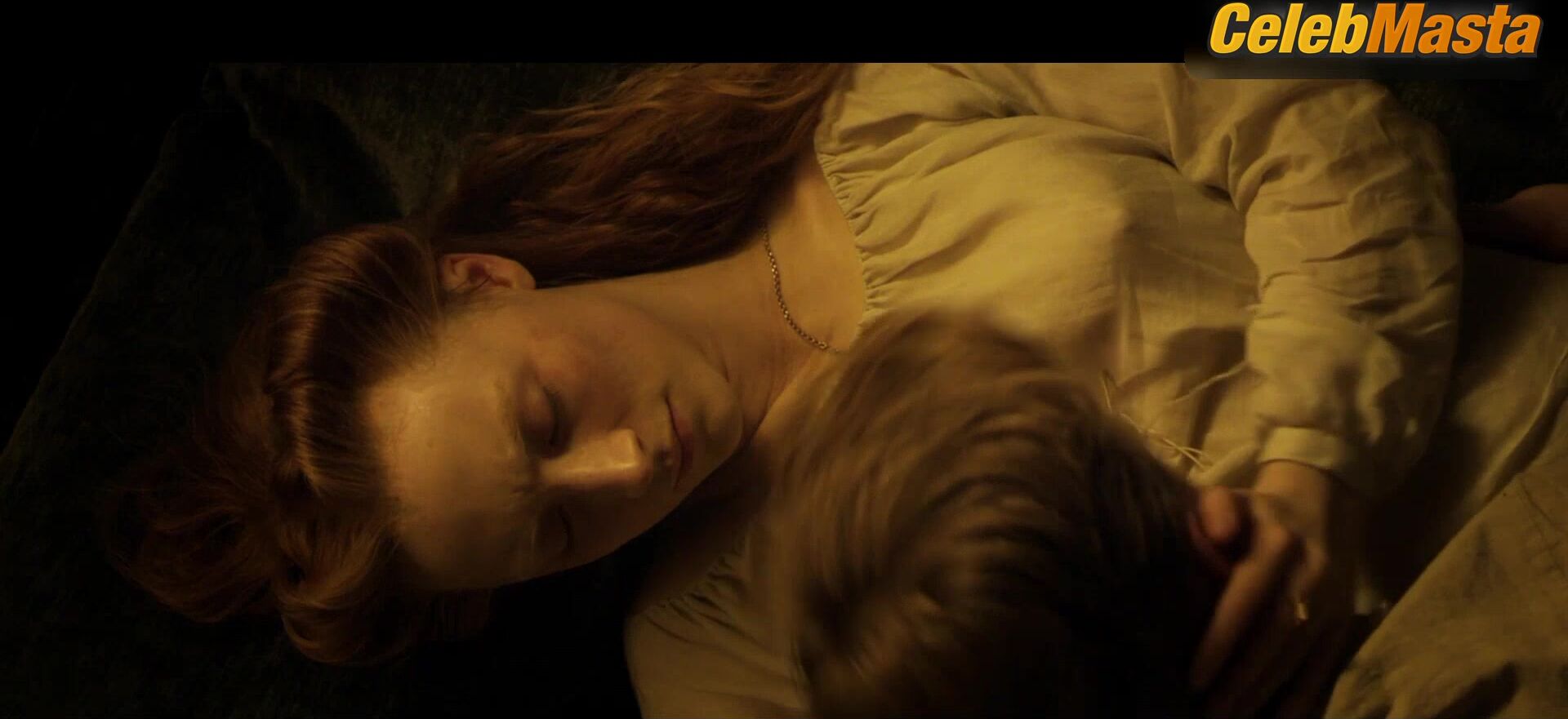 Saoirse Ronan Steamy Scene In Mary Queen Of Scots - Photo 3 of 5 photo 4